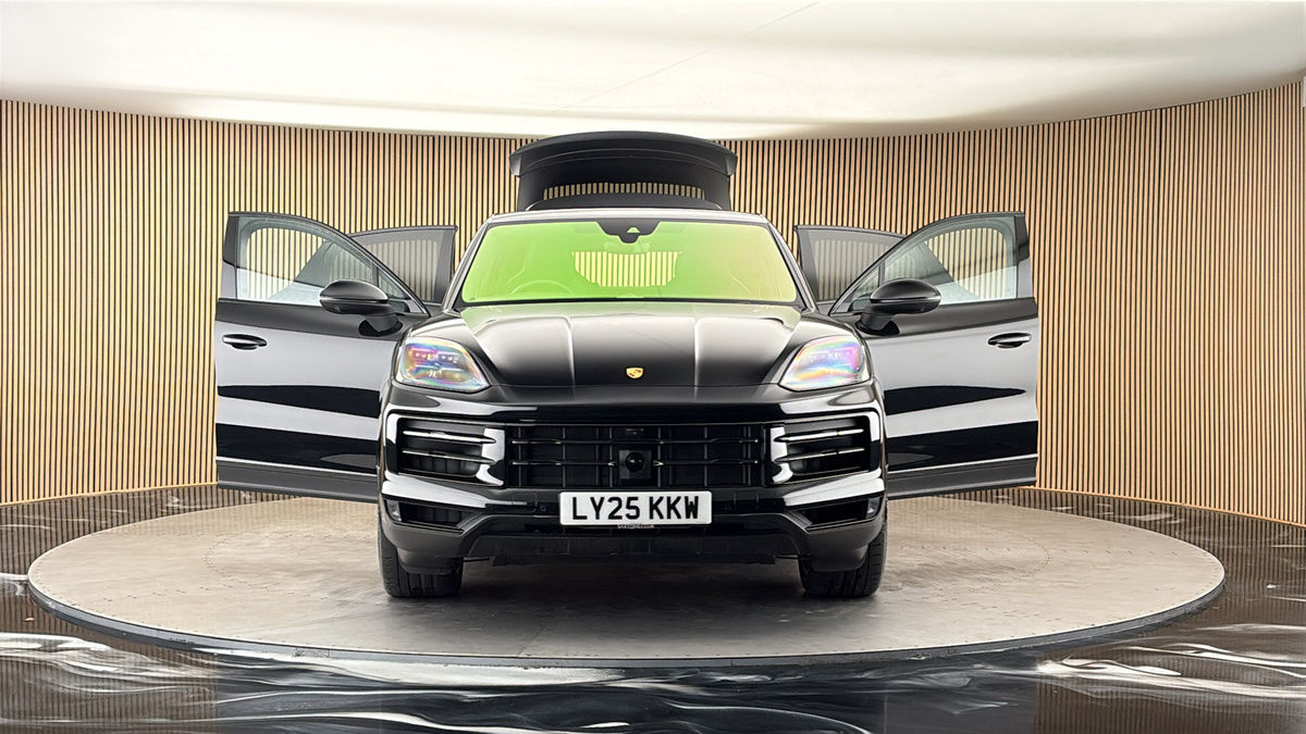 More views of Porsche Cayenne