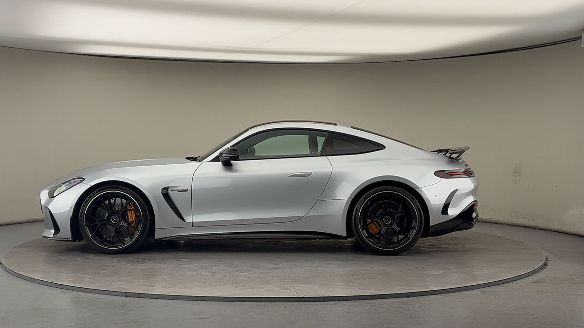 Mercedes-Benz AMG GT Image 15