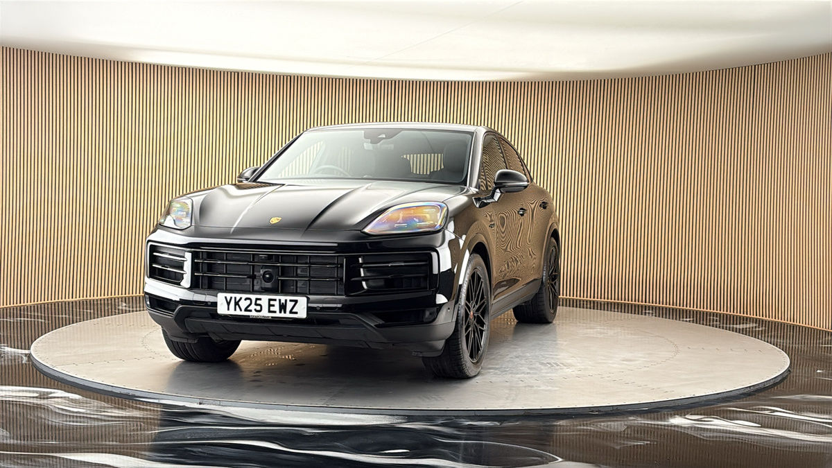 More views of Porsche Cayenne