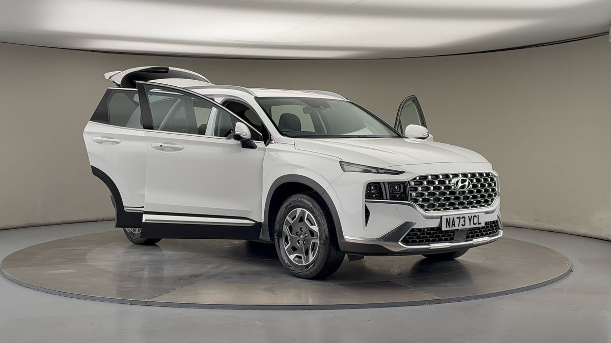 More views of Hyundai Santa Fe