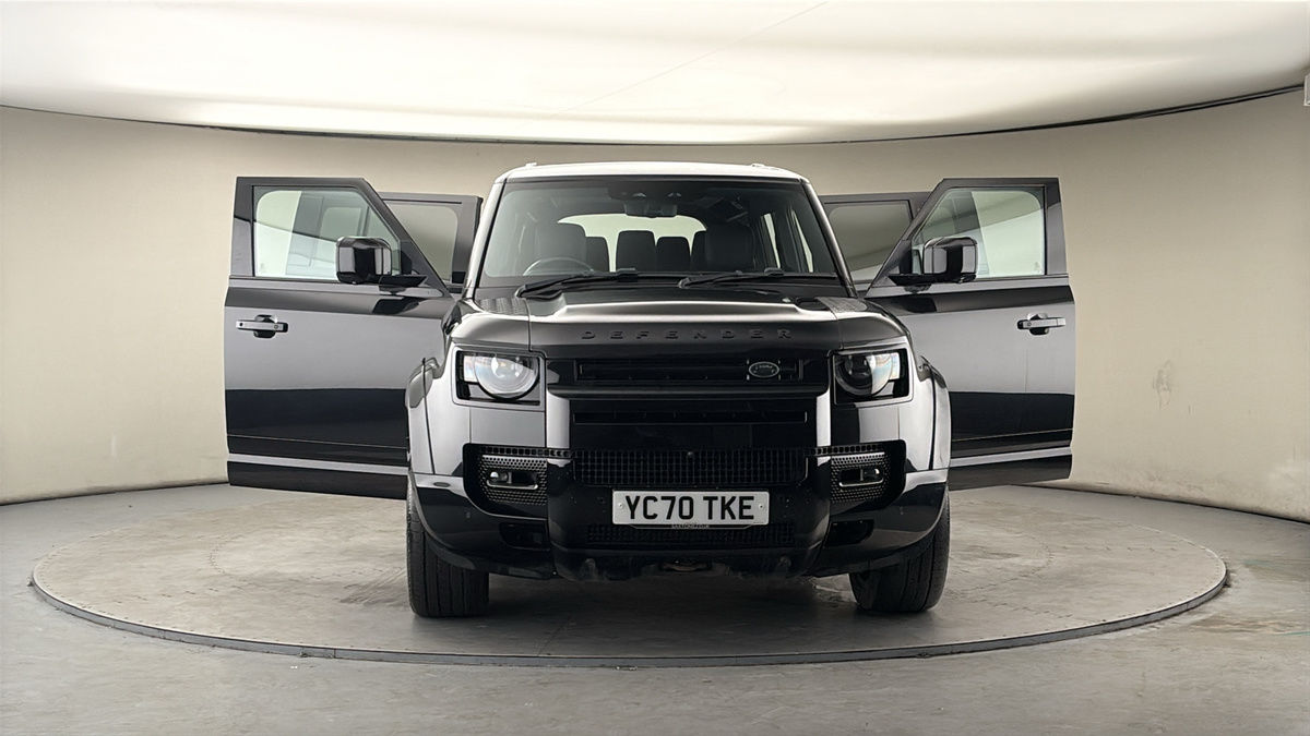 More views of Land Rover Defender 110