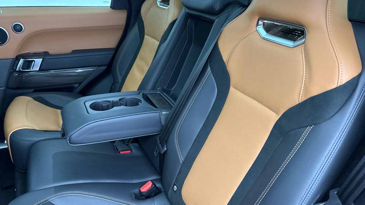 Land Rover Range Rover Sport Image 9