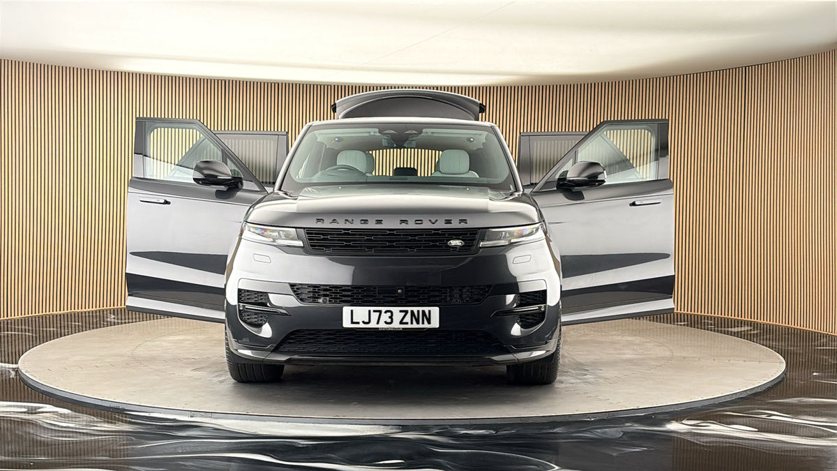 More views of Land Rover Range Rover Sport