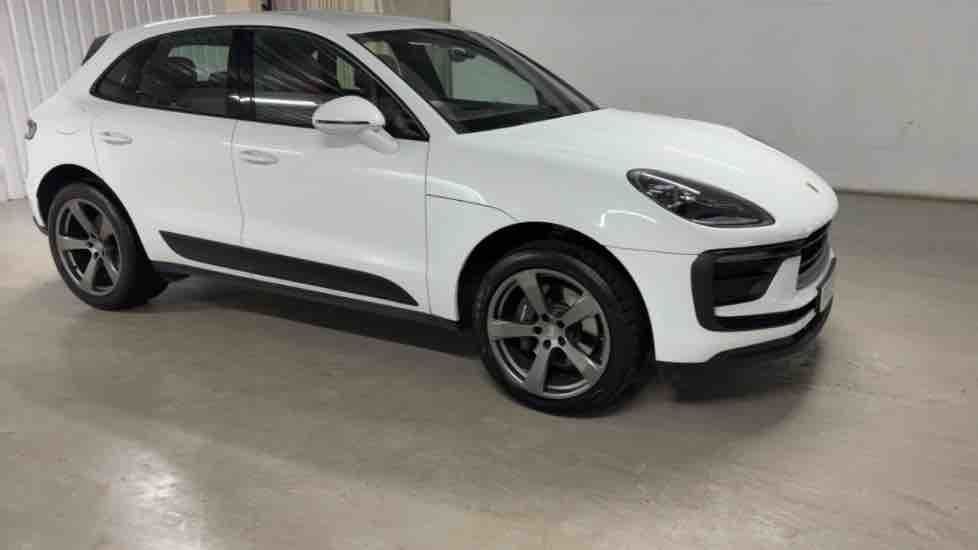 More views of Porsche Macan
