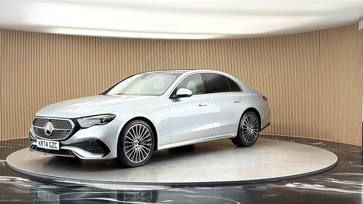 Mercedes-Benz E Class Image 20