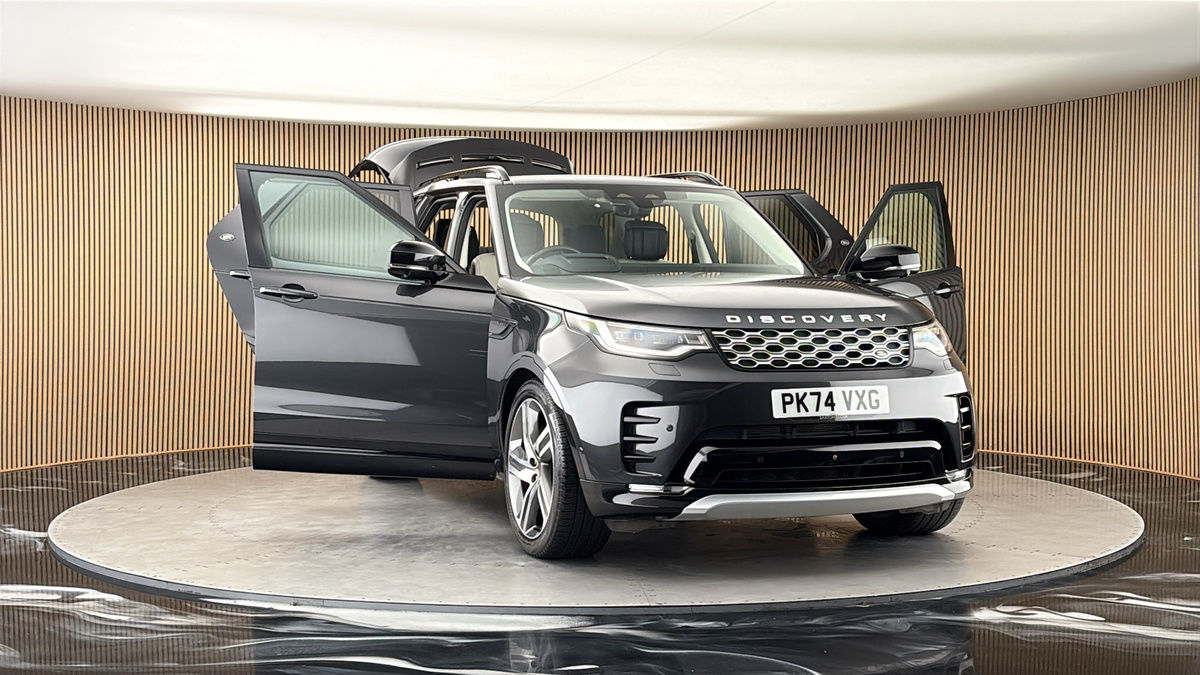 More views of Land Rover Discovery