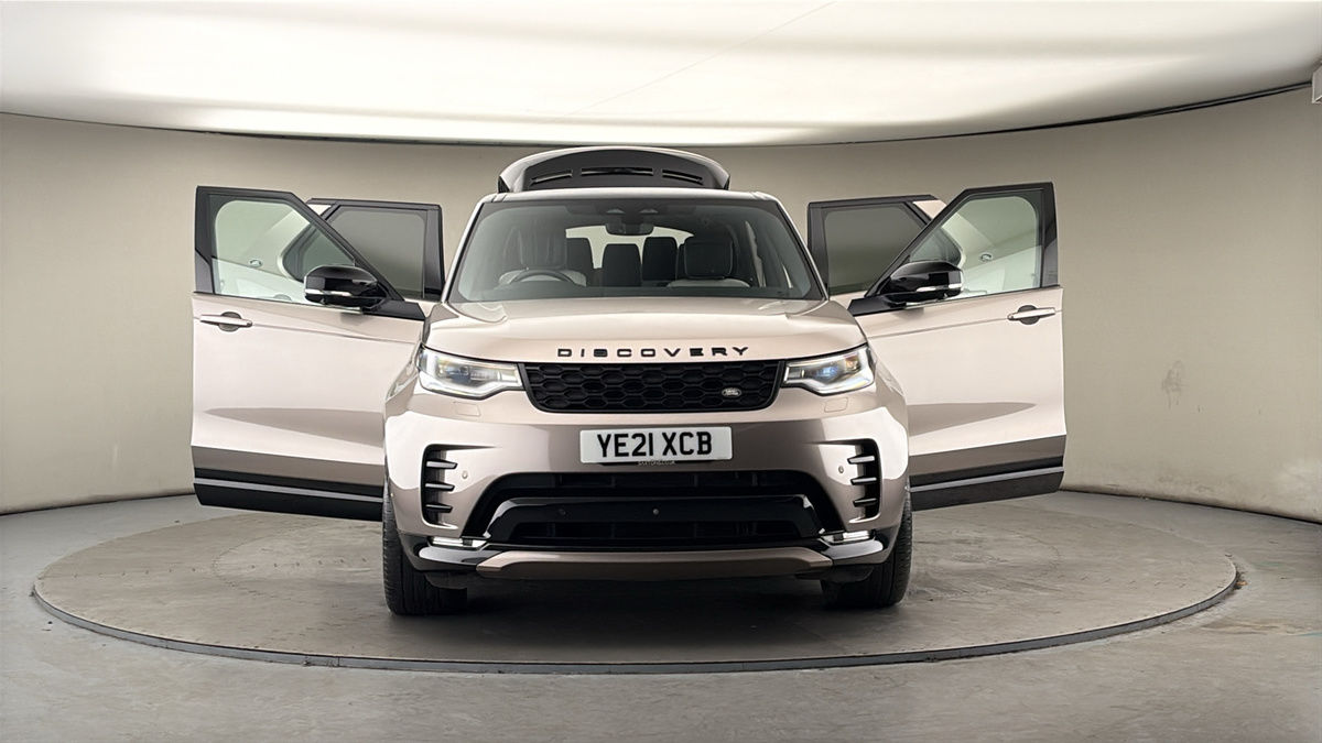 More views of Land Rover Discovery