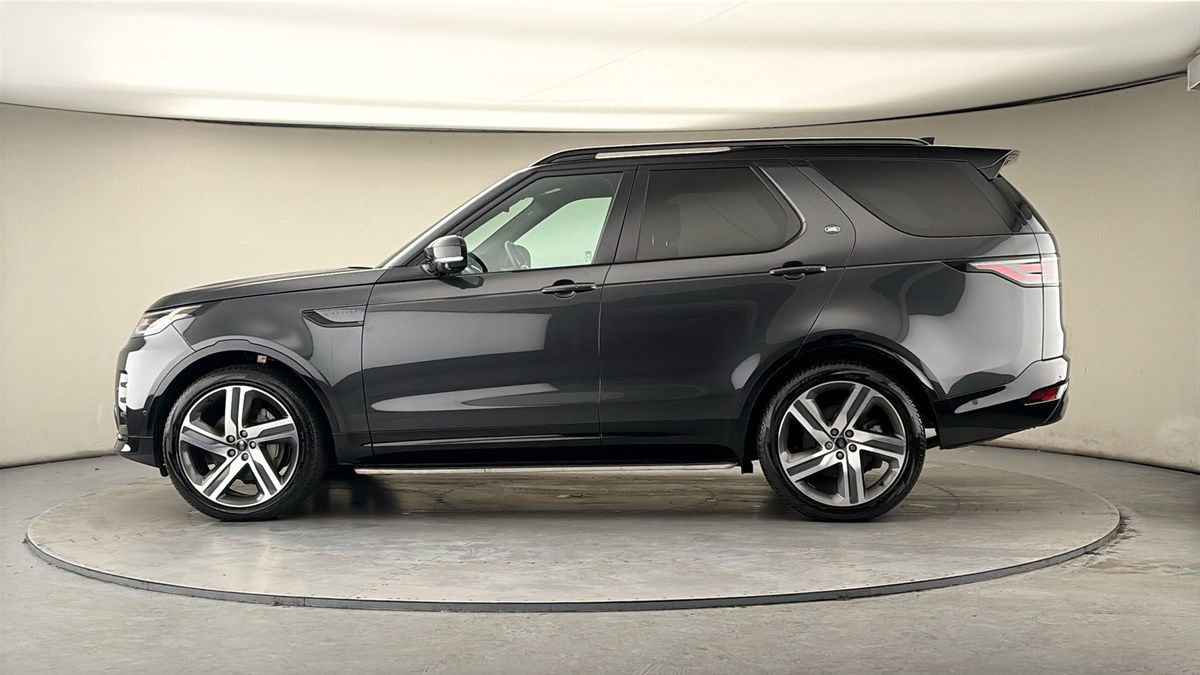 More views of Land Rover Discovery