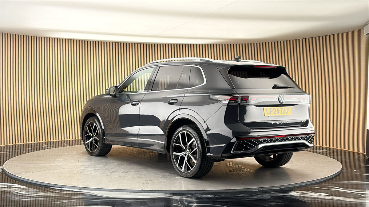 Volkswagen Tiguan Image 2