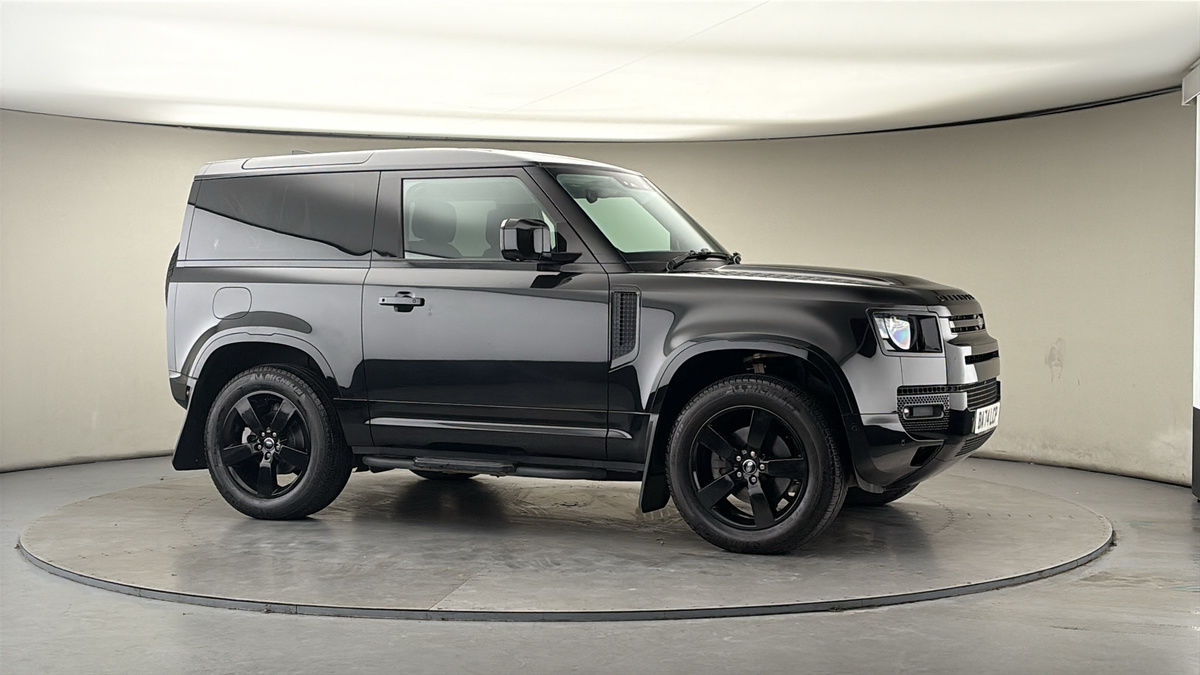 More views of Land Rover Defender 90