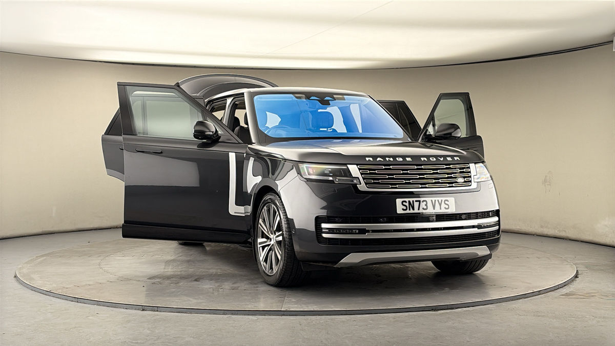 More views of Land Rover Range Rover