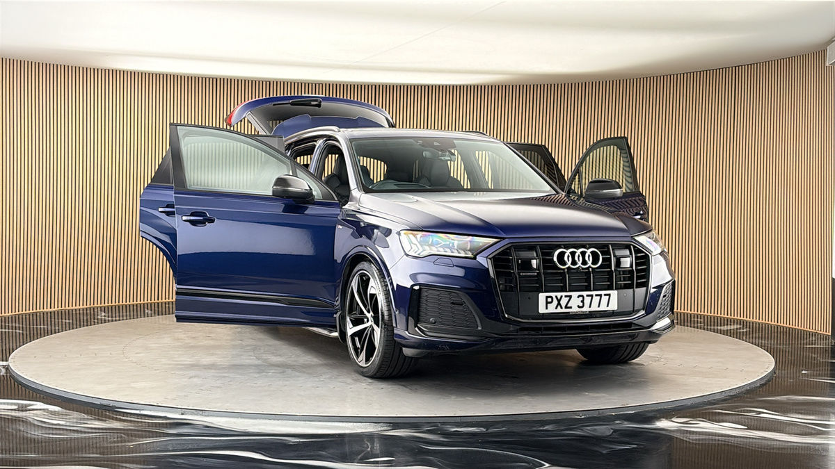 More views of Audi Q7