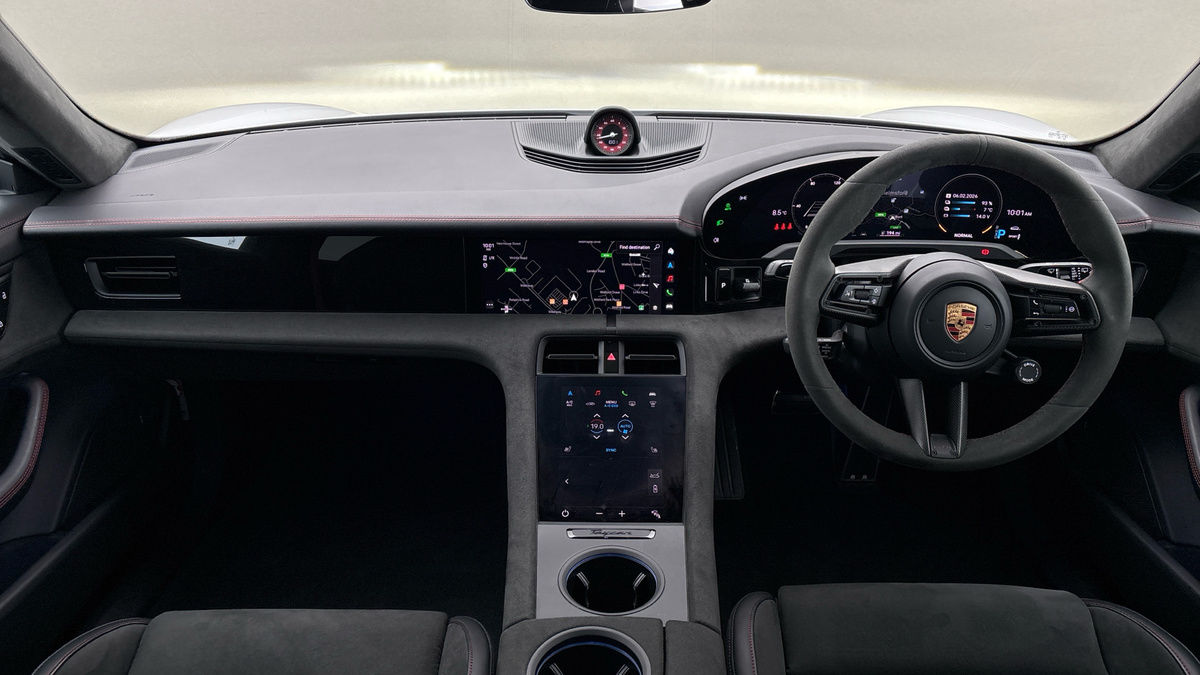 Porsche Taycan Image 12