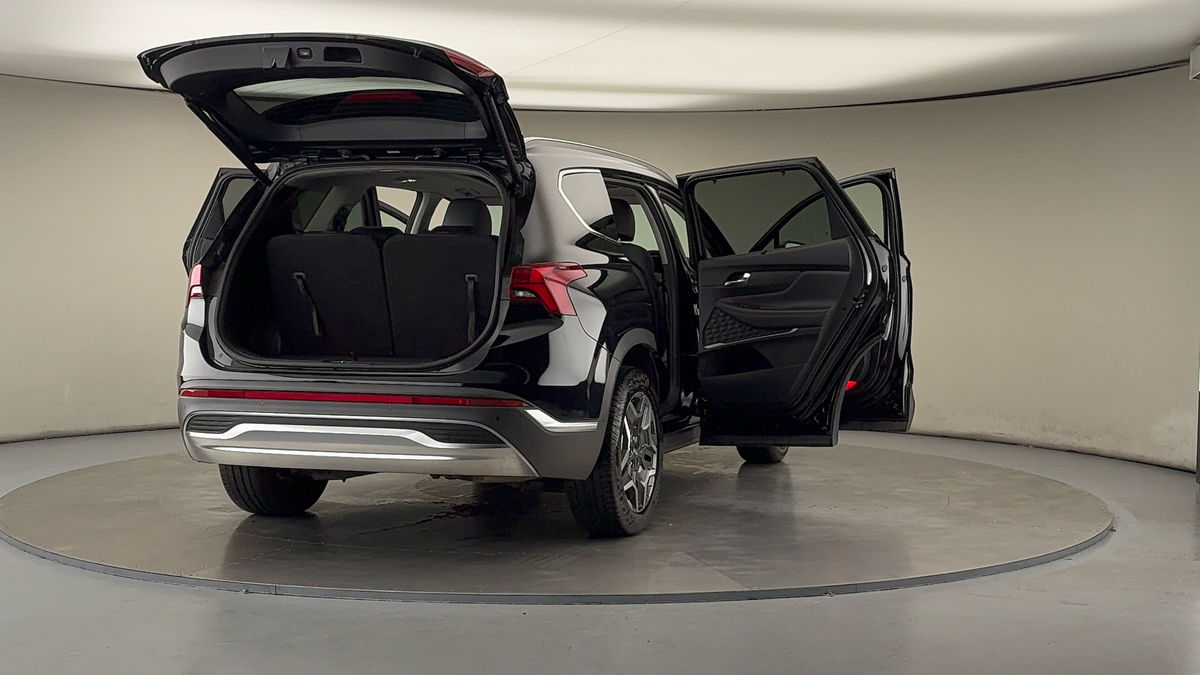 More views of Hyundai Santa Fe