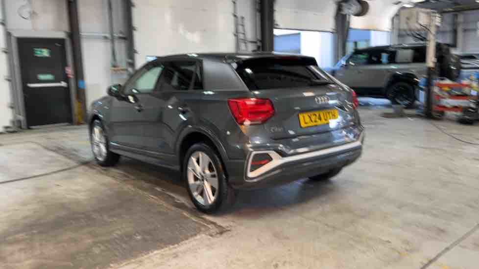 More views of Audi Q2