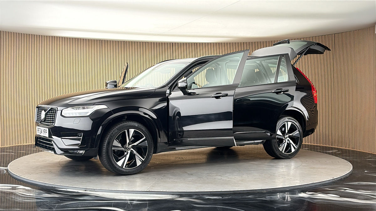 More views of Volvo XC90