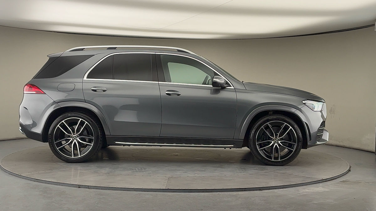 Mercedes-Benz GLE Image 16