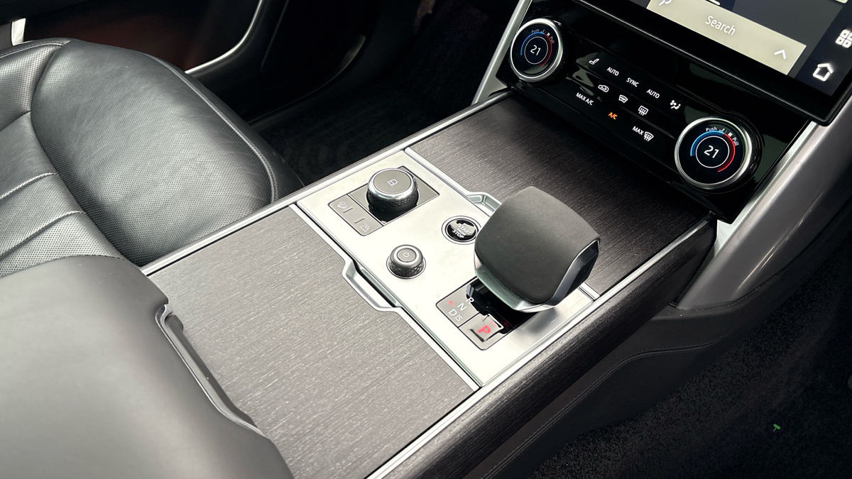 Land Rover Range Rover Image 18