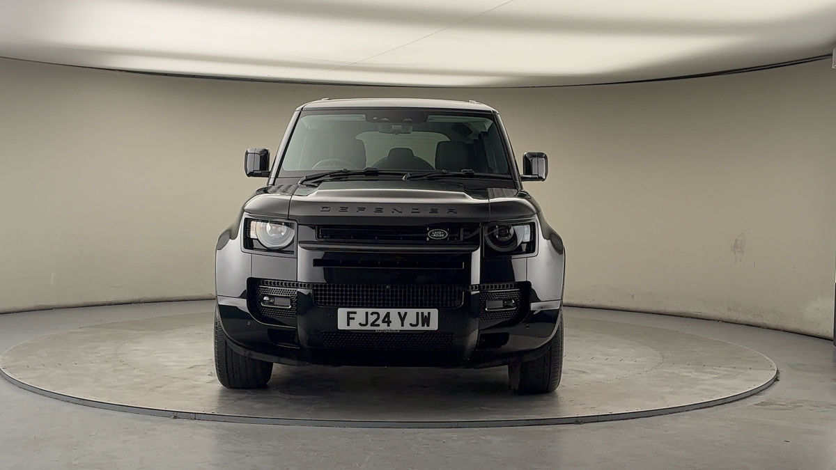 Land Rover Defender 110 Image 3