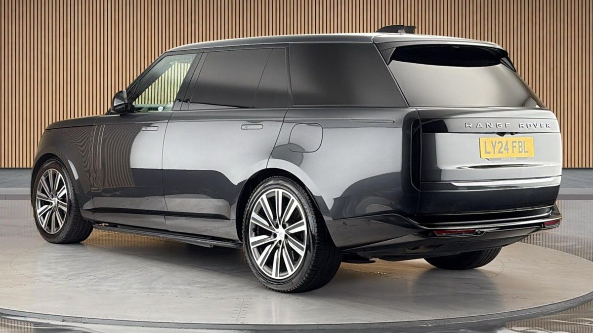 Land Rover Range Rover Image 2