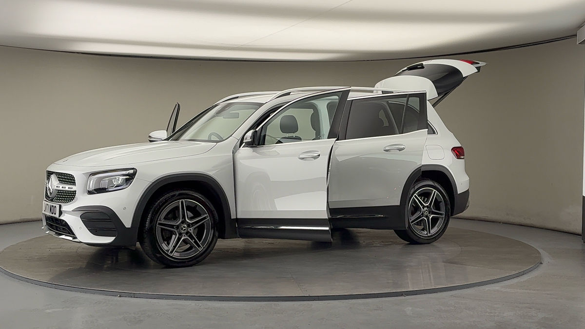 More views of Mercedes-Benz GLB