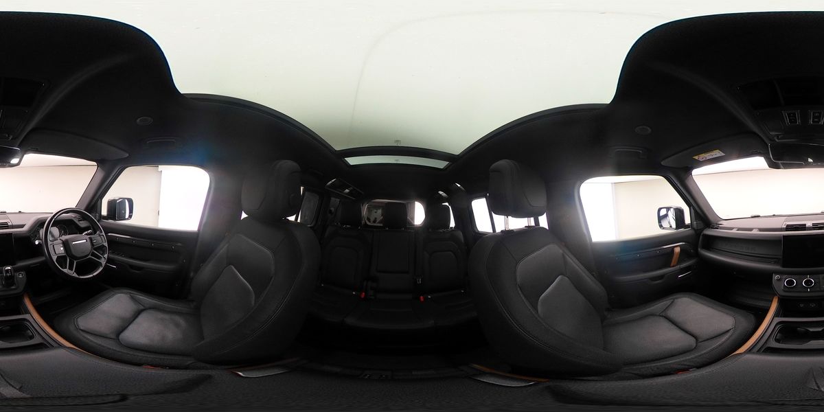 More views of Land Rover Defender 110