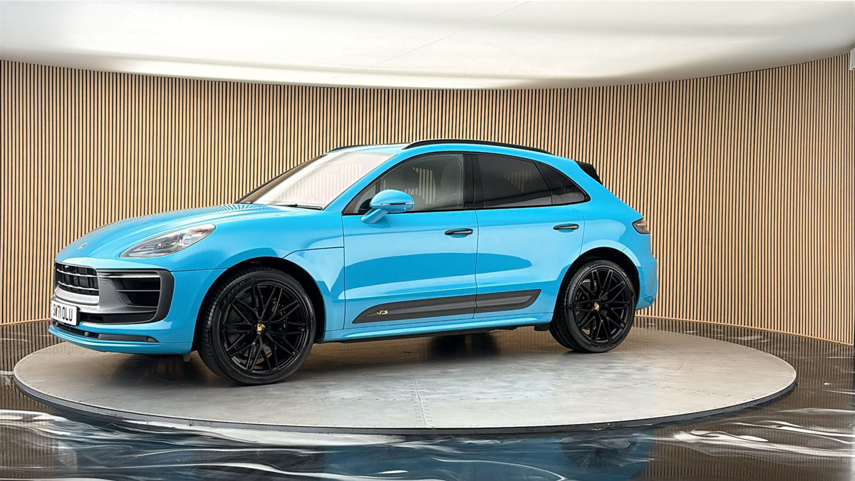 More views of Porsche Macan