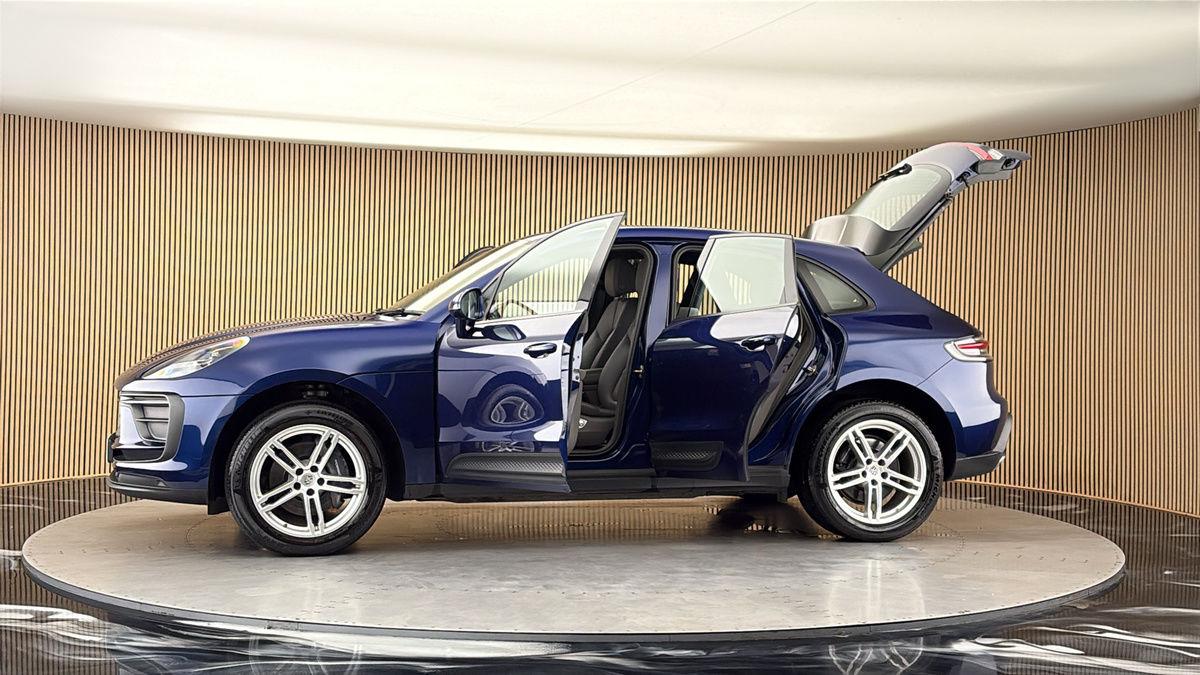 More views of Porsche Macan