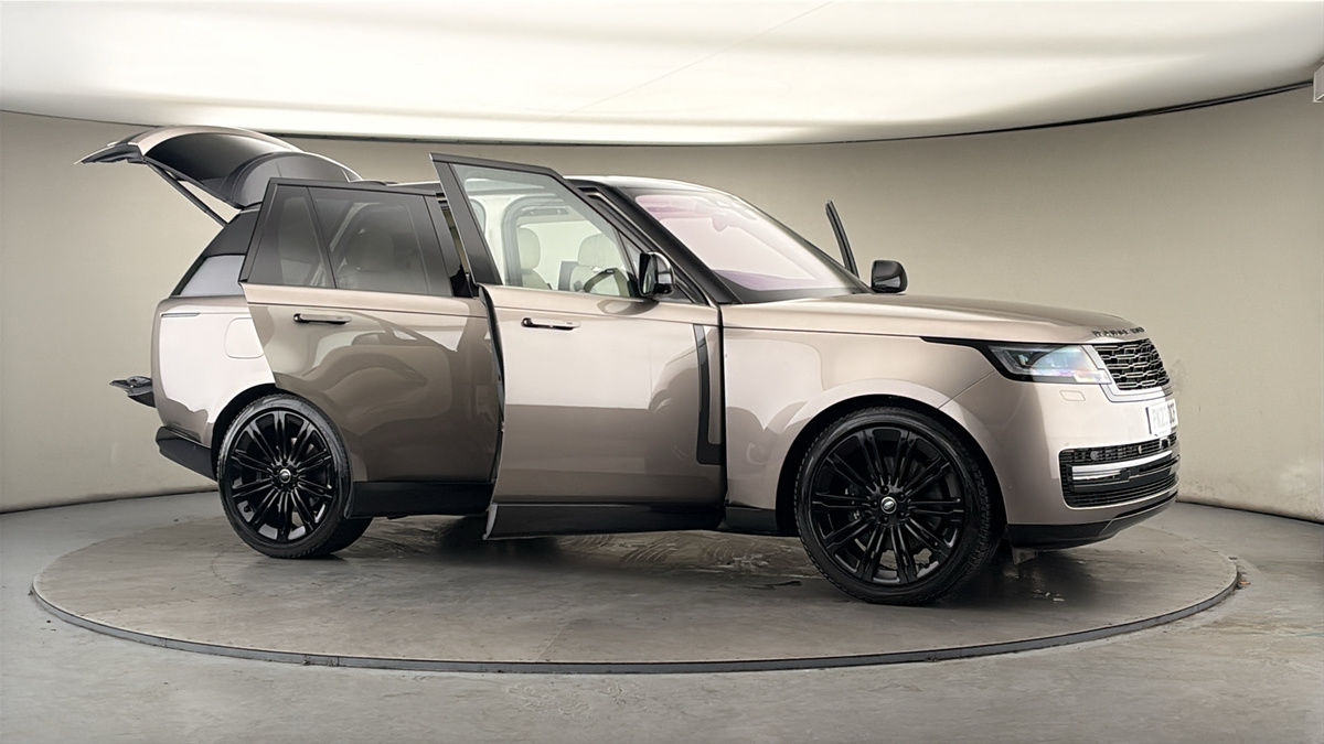 More views of Land Rover Range Rover