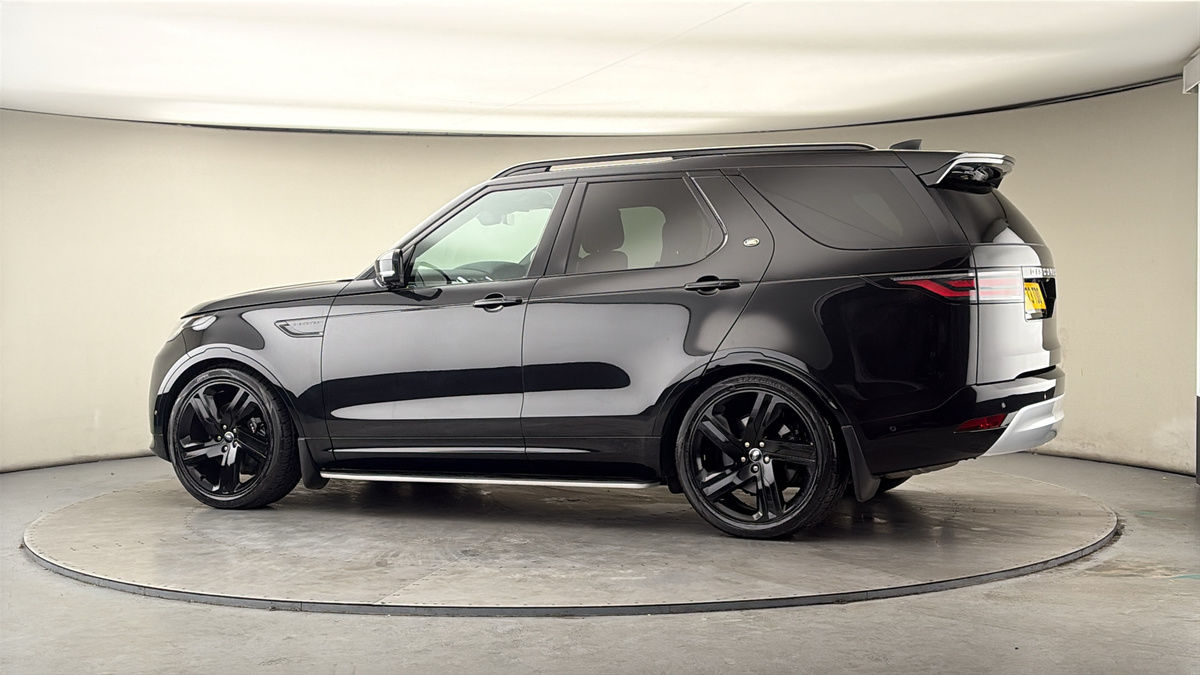 More views of Land Rover Discovery