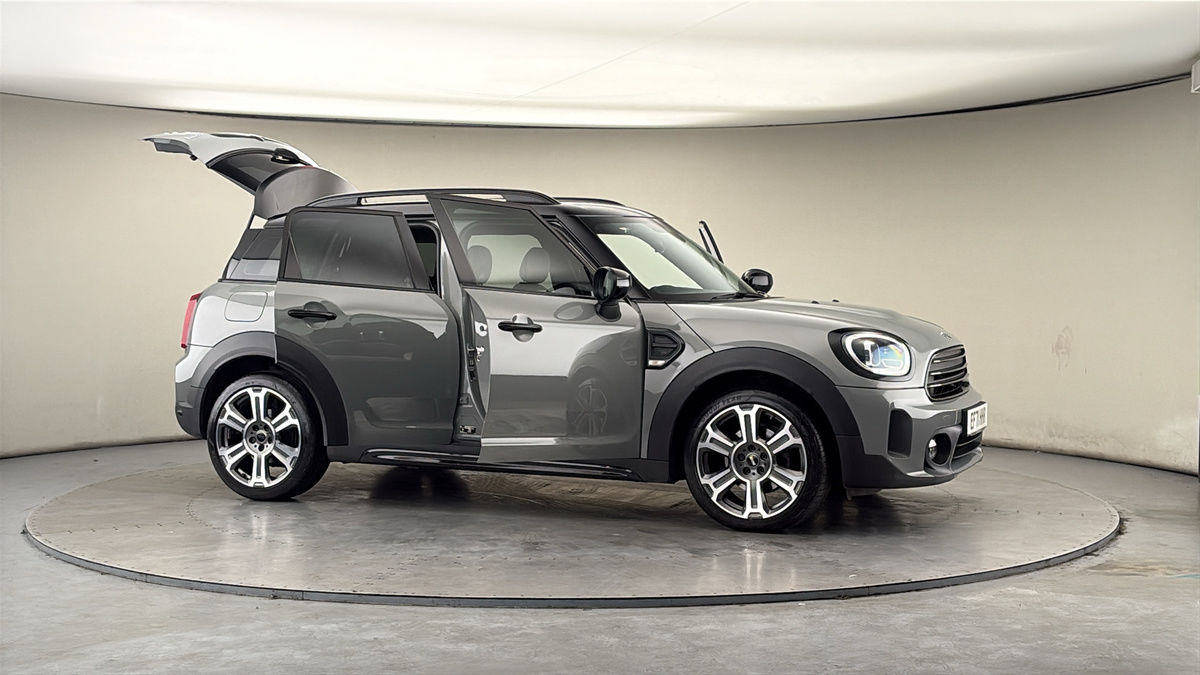 More views of MINI Countryman