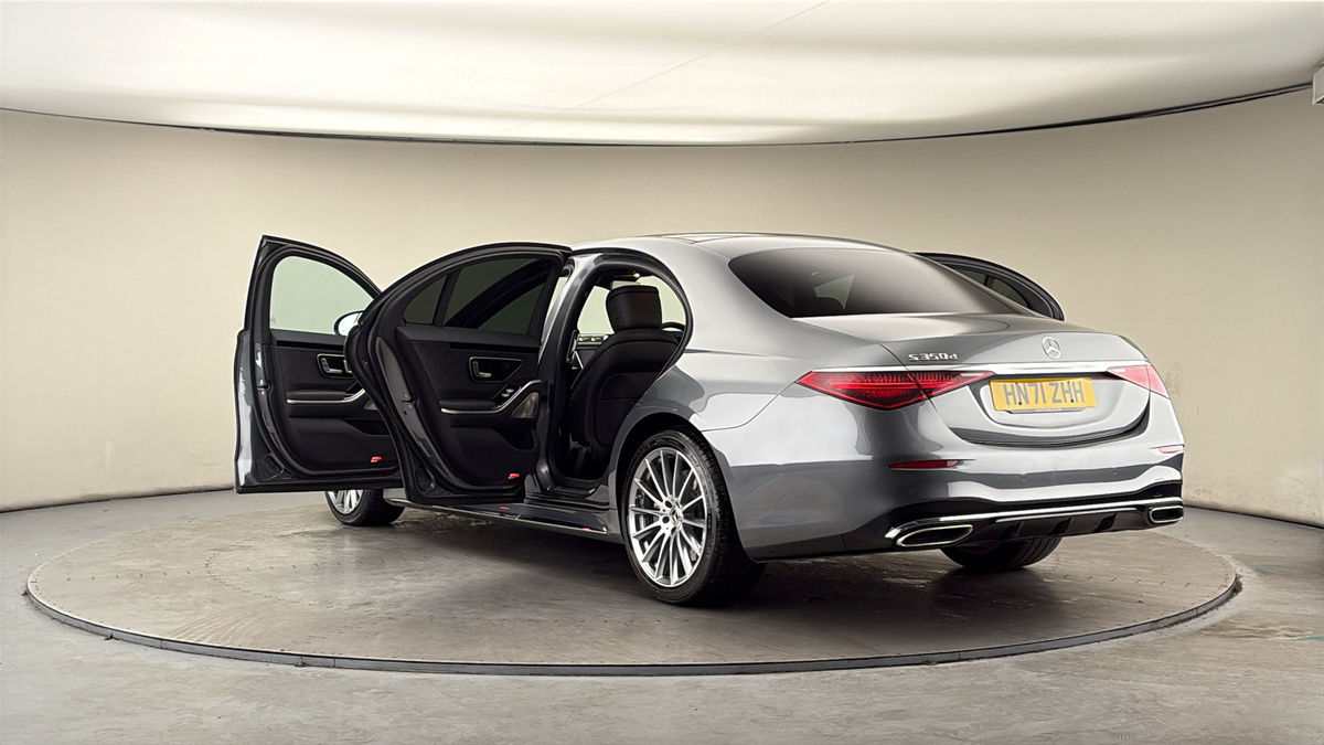 Mercedes-Benz S Class Image 23