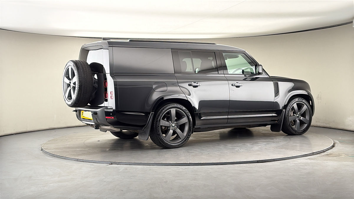 More views of Land Rover Defender 130