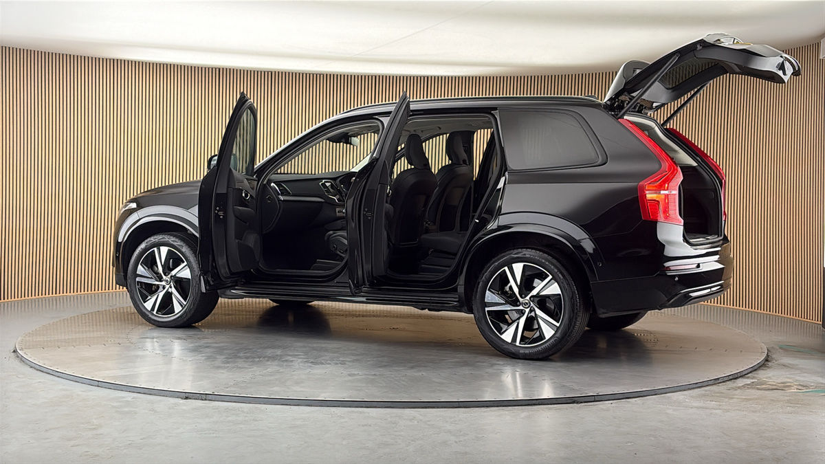 More views of Volvo XC90