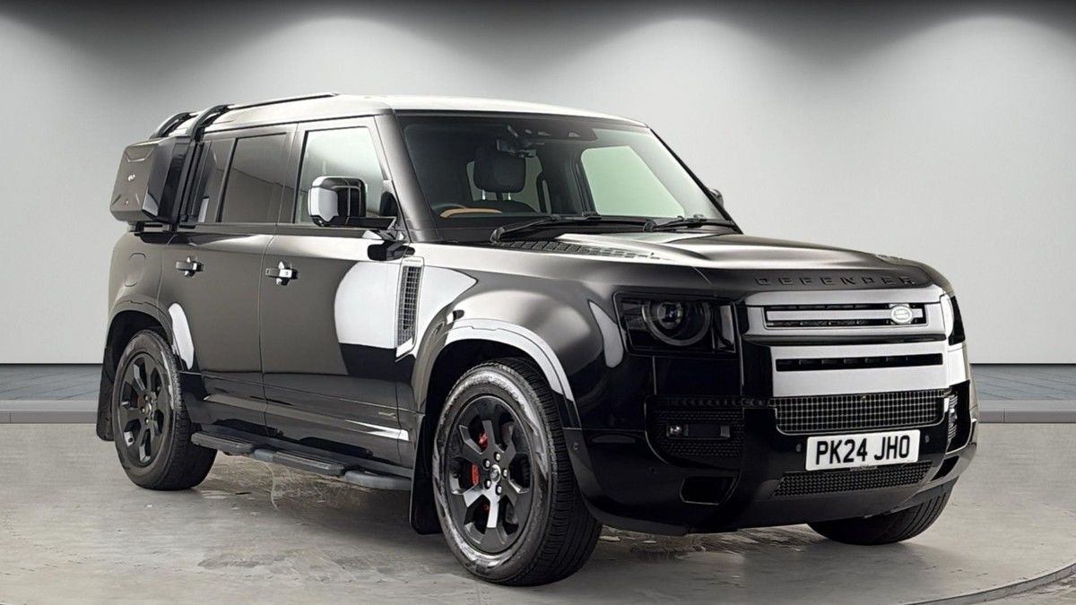 Land Rover Defender 110 Sticky Header Image