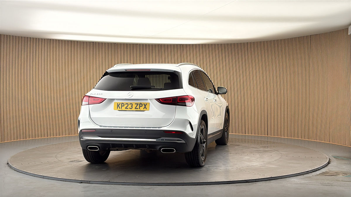 More views of Mercedes-Benz GLA