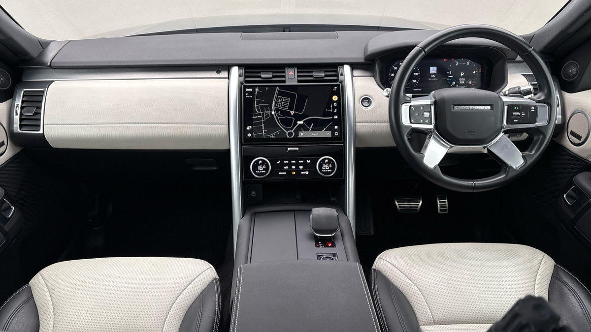 Land Rover Discovery Image 12