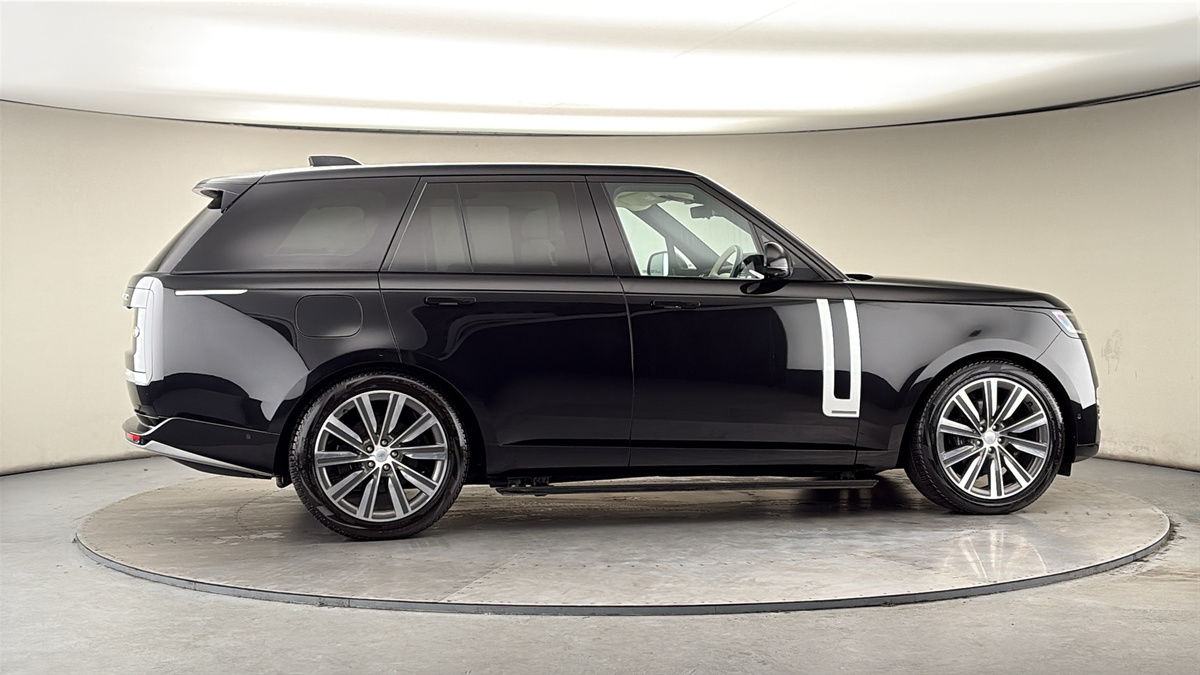 More views of Land Rover Range Rover