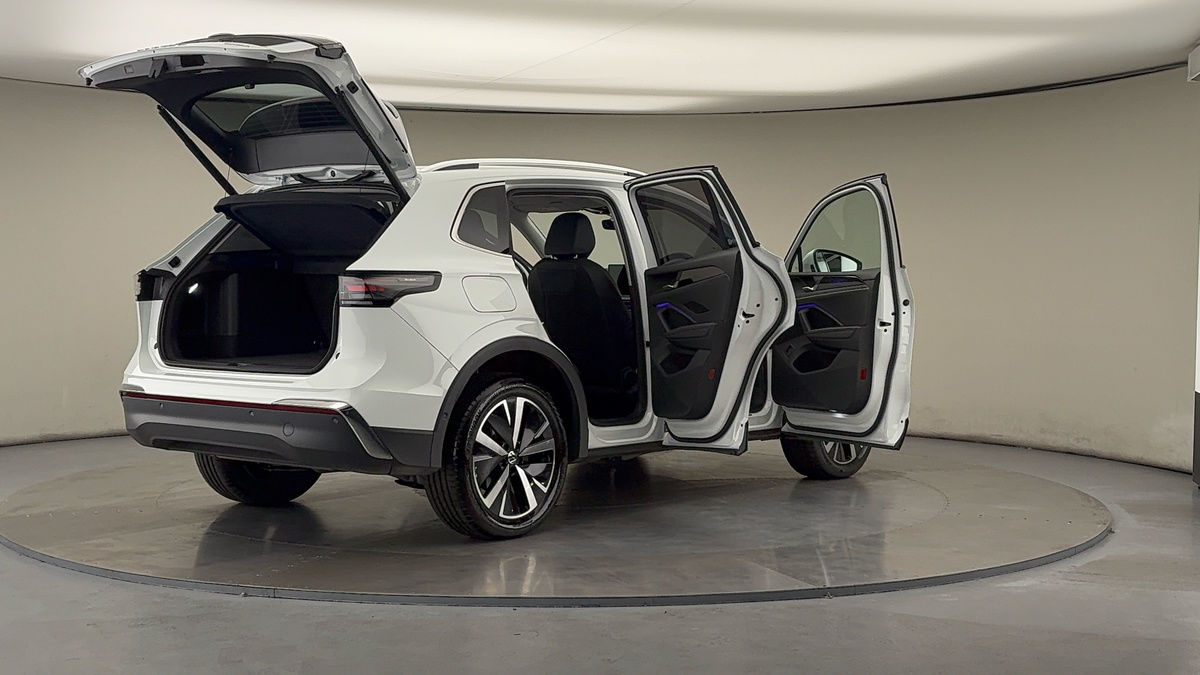 More views of Volkswagen Tiguan