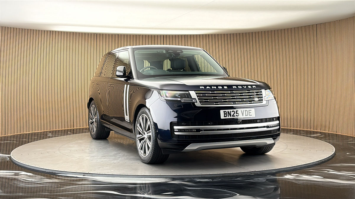 More views of Land Rover Range Rover