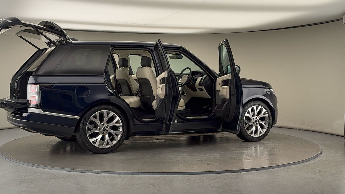 More views of Land Rover Range Rover