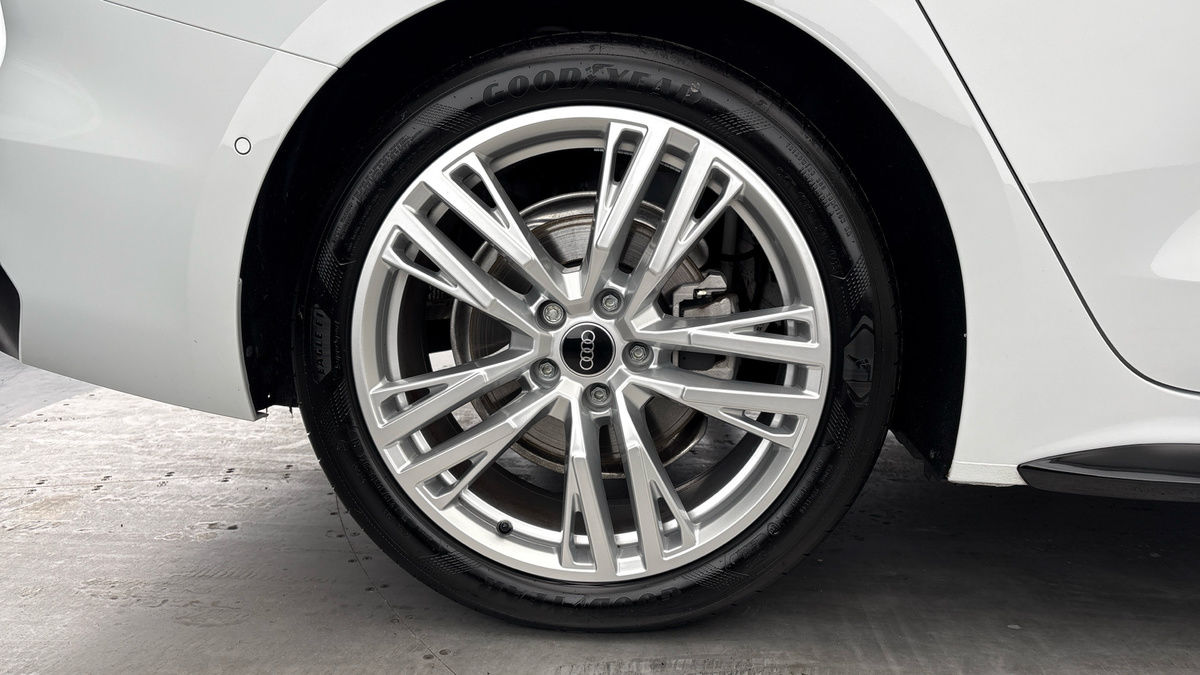 Audi A5 Avant Image 10