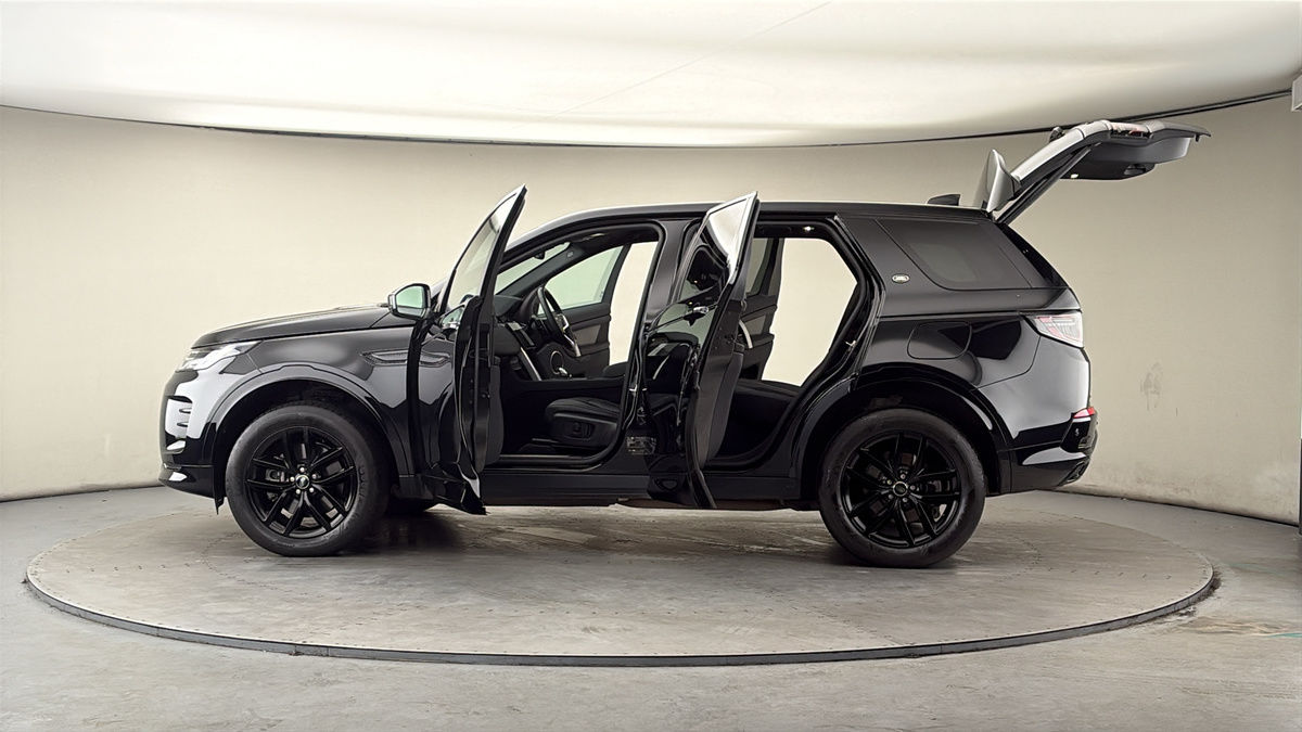 More views of Land Rover Discovery Sport