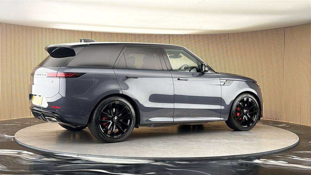 More views of Land Rover Range Rover Sport