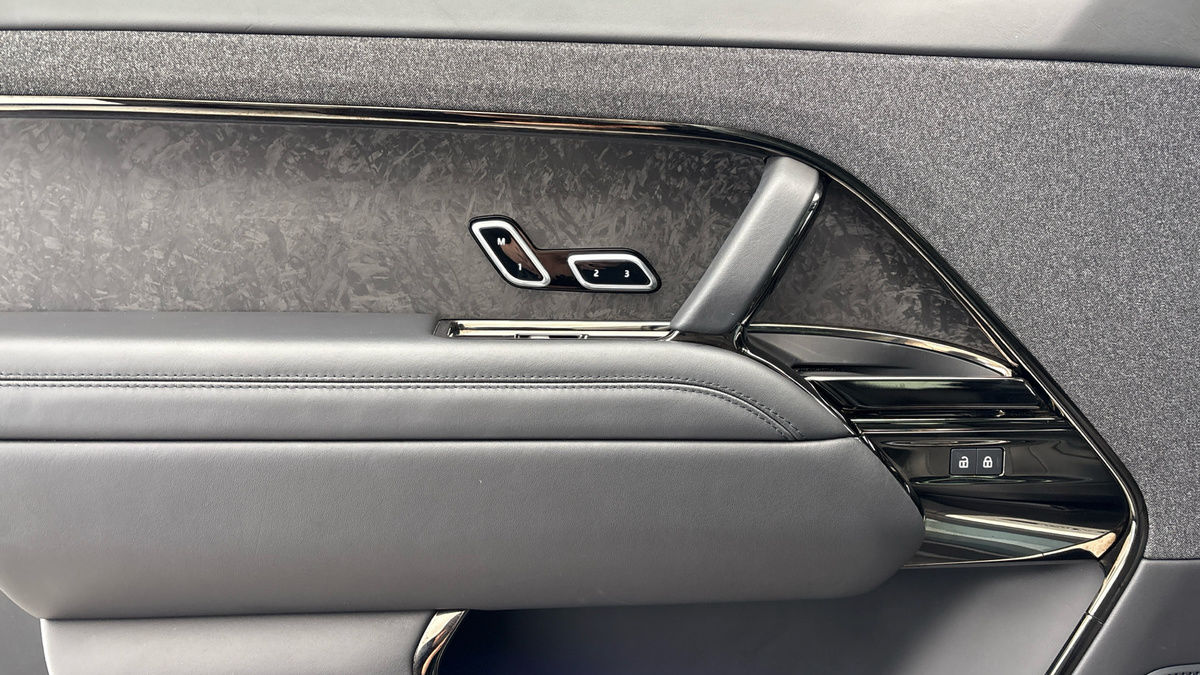 Land Rover Range Rover Sport Image 19