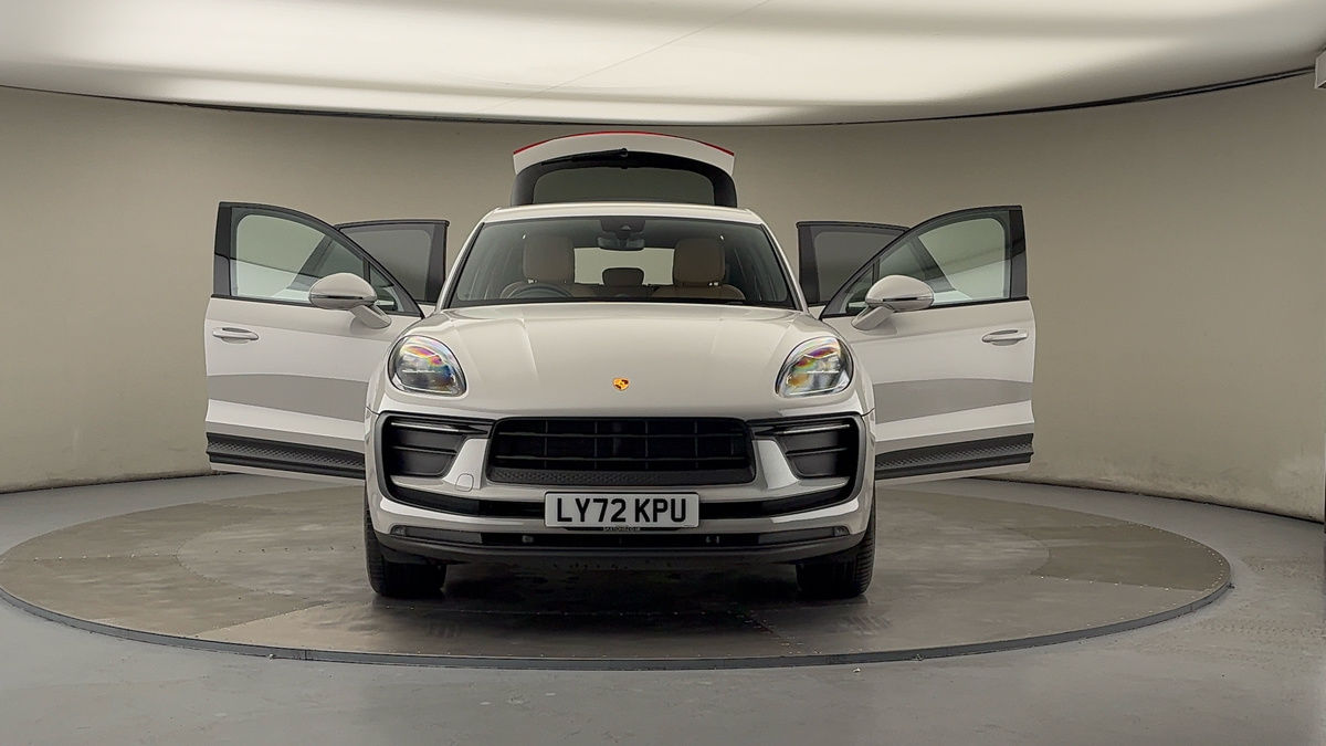 More views of Porsche Macan