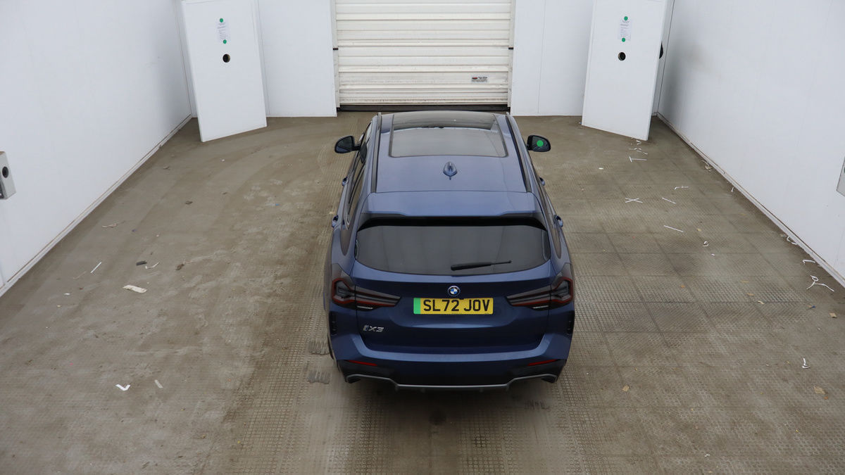 BMW iX3 Image 8