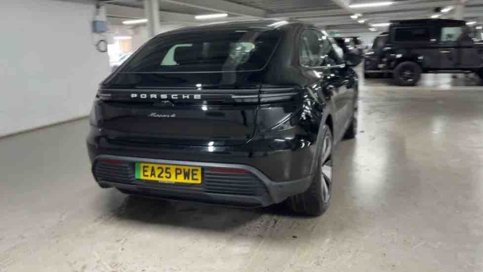 More views of Porsche Macan