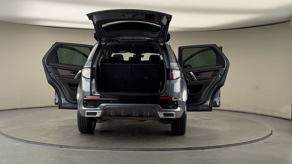 More views of Land Rover Discovery Sport