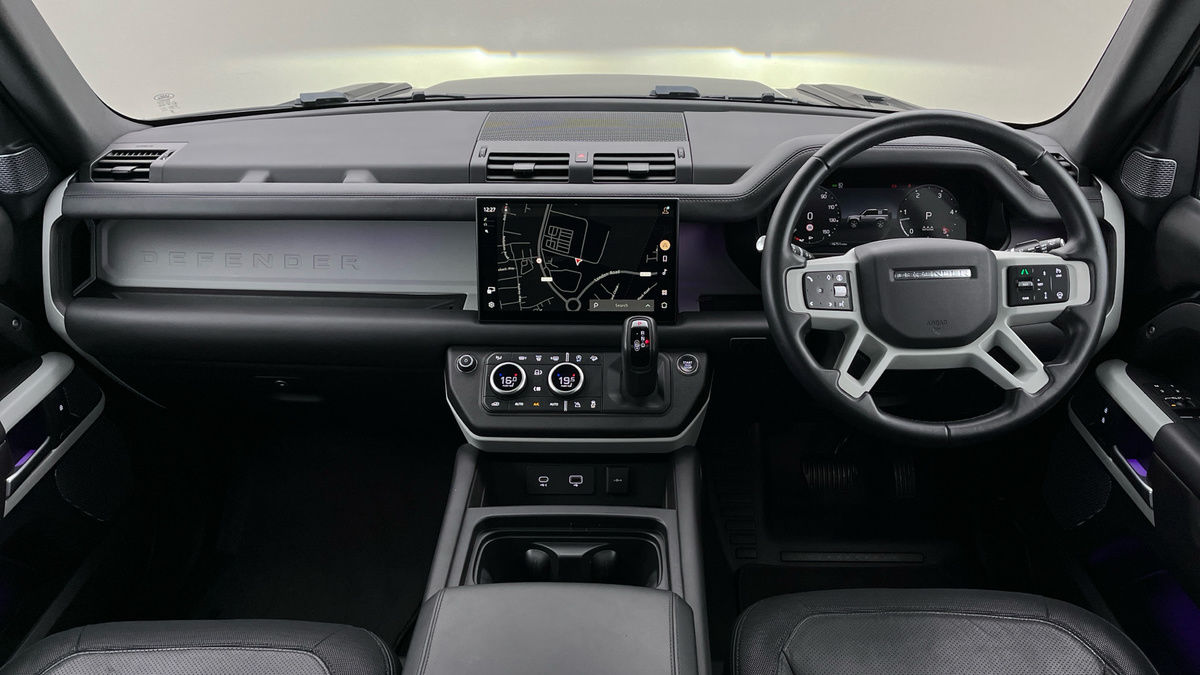 Land Rover Defender 90 Urban Image 12